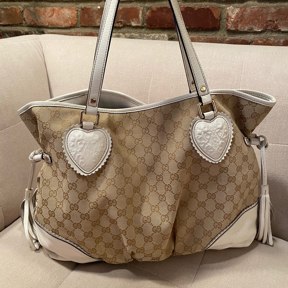 Gucci tribeca tassel tote bag 🤎🤍